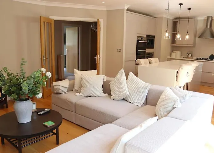 The Bourne, Westbourne