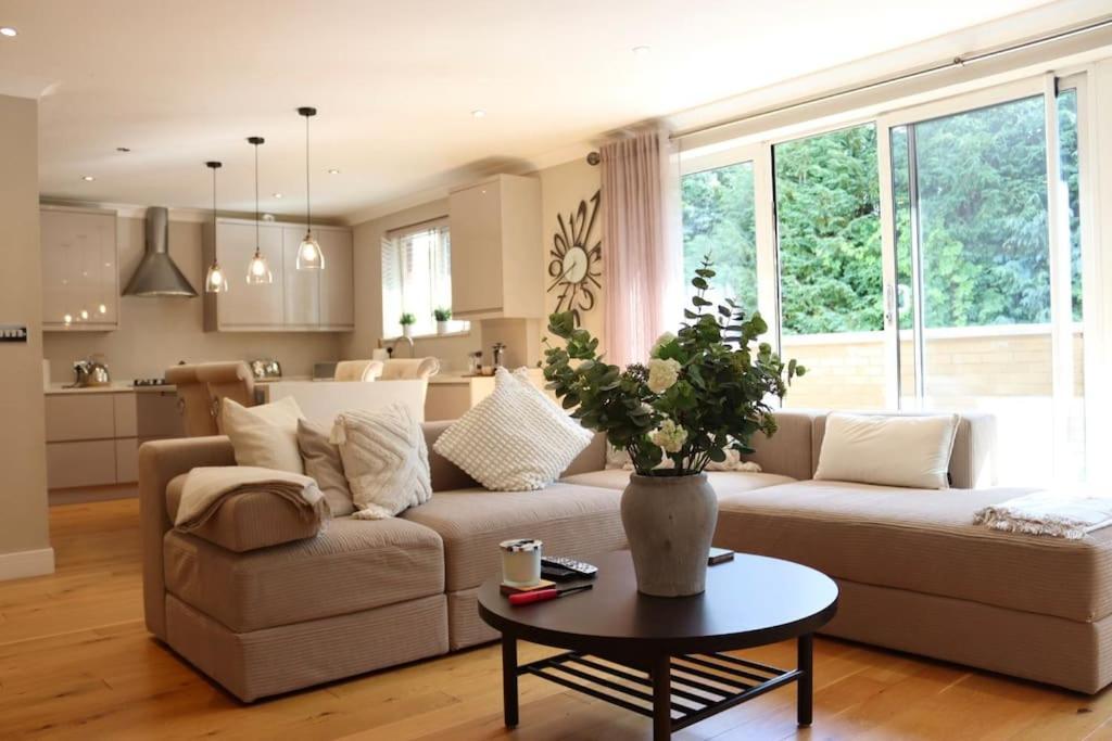 The Bourne, Westbourne Апартаменты